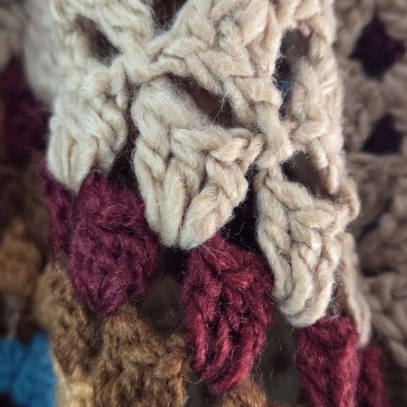 POL Crochet Hooded Poncho with Multicolor Pattern - Picture 8 of 9